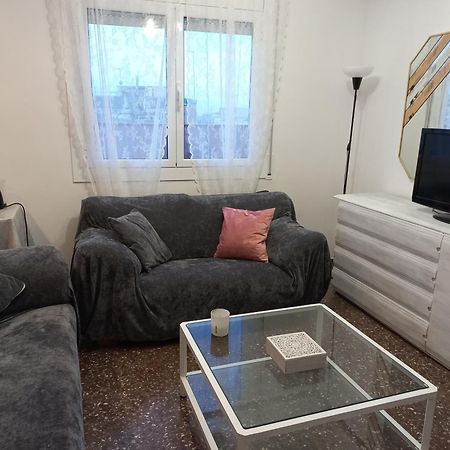 Apartamento Cozy And Sunny Penthouse Fira Bcn L'Hospitalet de Llobregat Exterior foto